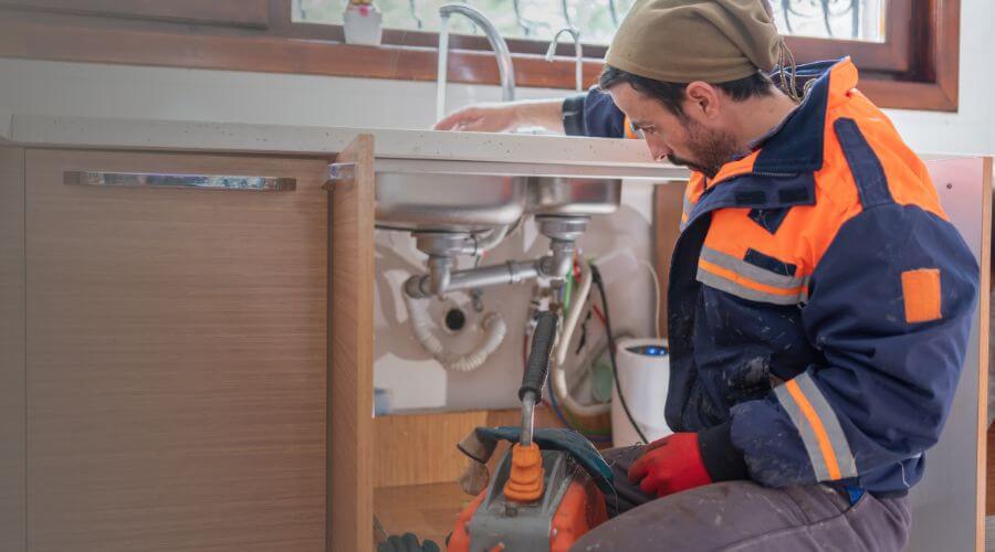 Professional emergency plumbing in Oakwood, TX